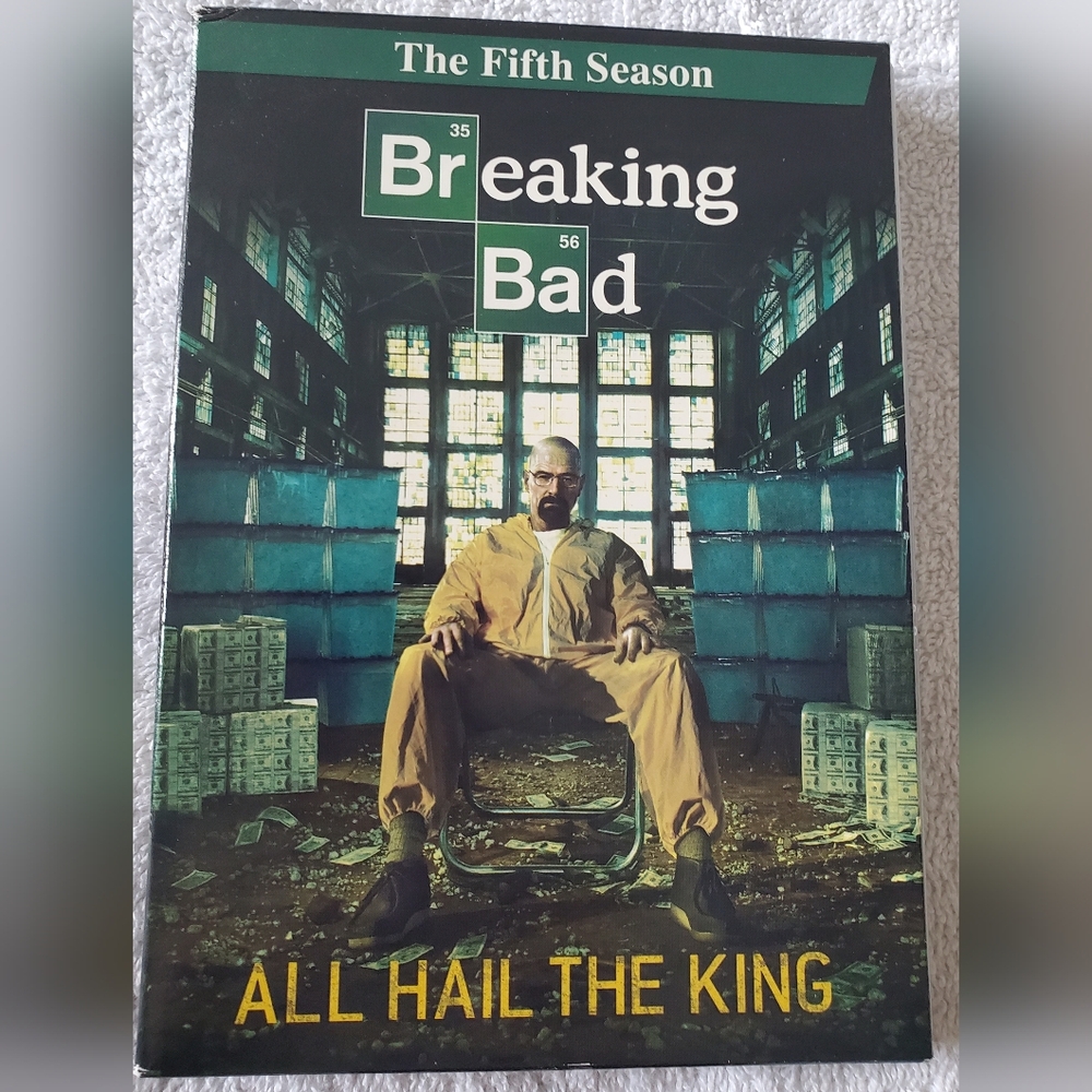 BREAKING BAD The Fifth Season, All Hail The King.  All 8 episodes on 3 discs.